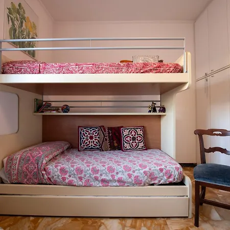 232b - A Casa Di Rita, Centro Citta, 150metri Dalla E Dal Mare *