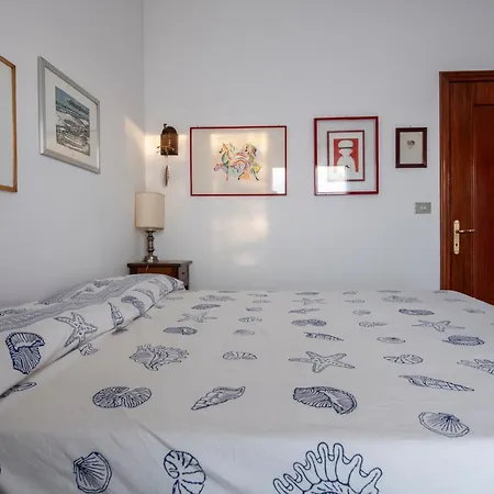 232b - A Casa Di Rita, Centro Citta, 150metri Dalla E Dal Mare * Sestri Levante