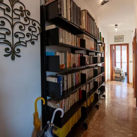 232b - A Casa Di Rita, Centro Citta, 150metri Dalla E Dal Mare Apartamento