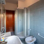 232b - A Casa Di Rita, Centro Citta, 150metri Dalla E Dal Mare *