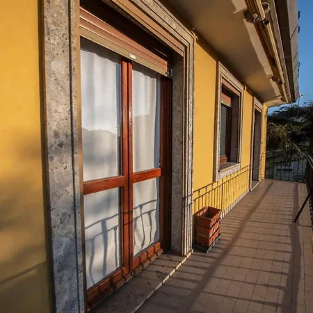 232b - A Casa Di Rita, Centro Citta, 150metri Dalla E Dal Mare Апартаменты *